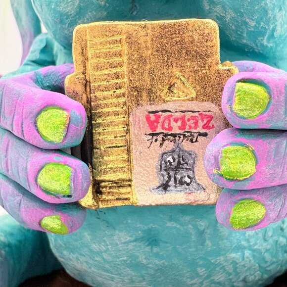 Statue Sculpture Cute Whimsical Monster Basement Dwelling Vintage Gamer Desk Art - Picture 4 of 13